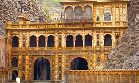Galta Ji (Monkey Temple) - photo 3
